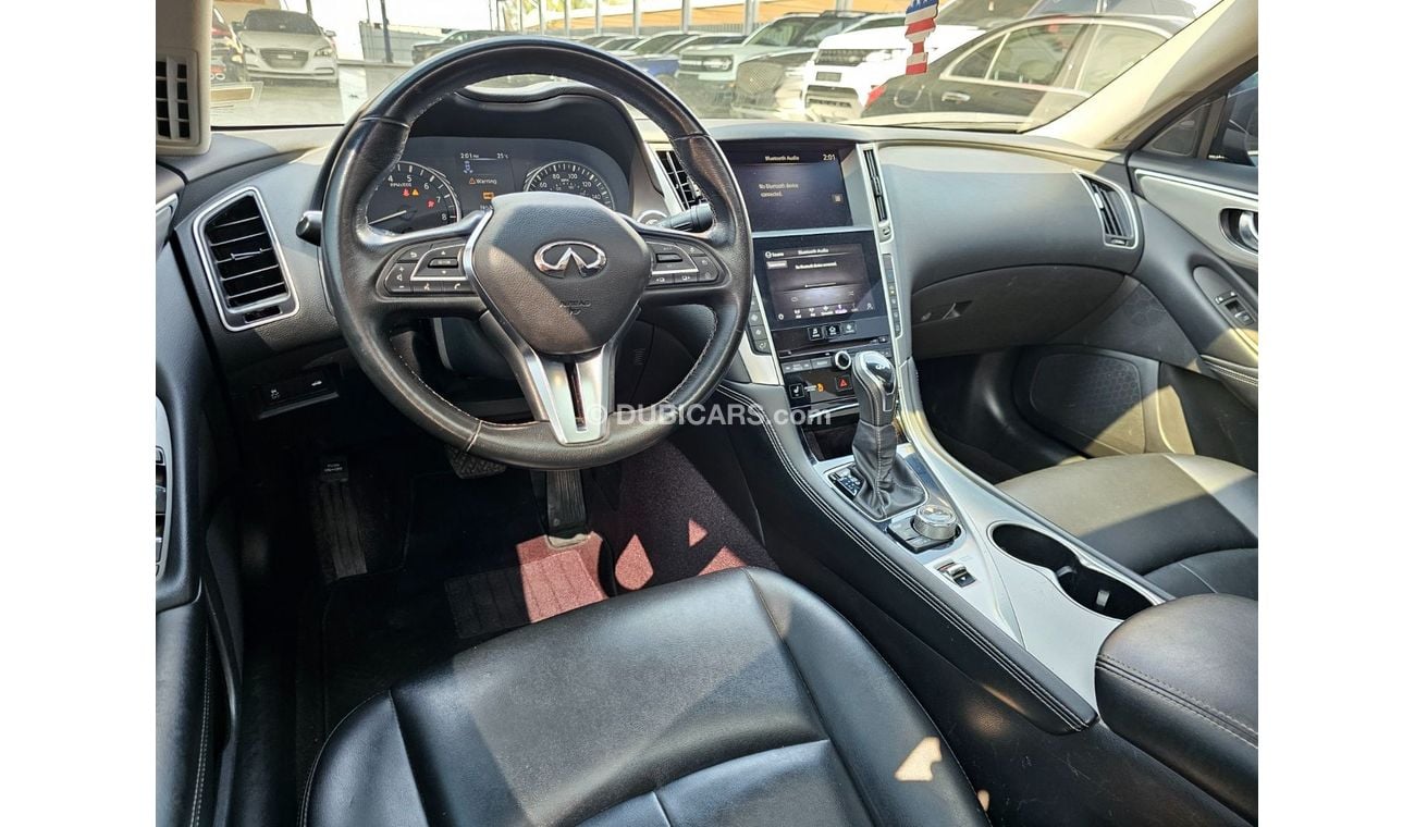 إنفينيتي Q50 لاكس