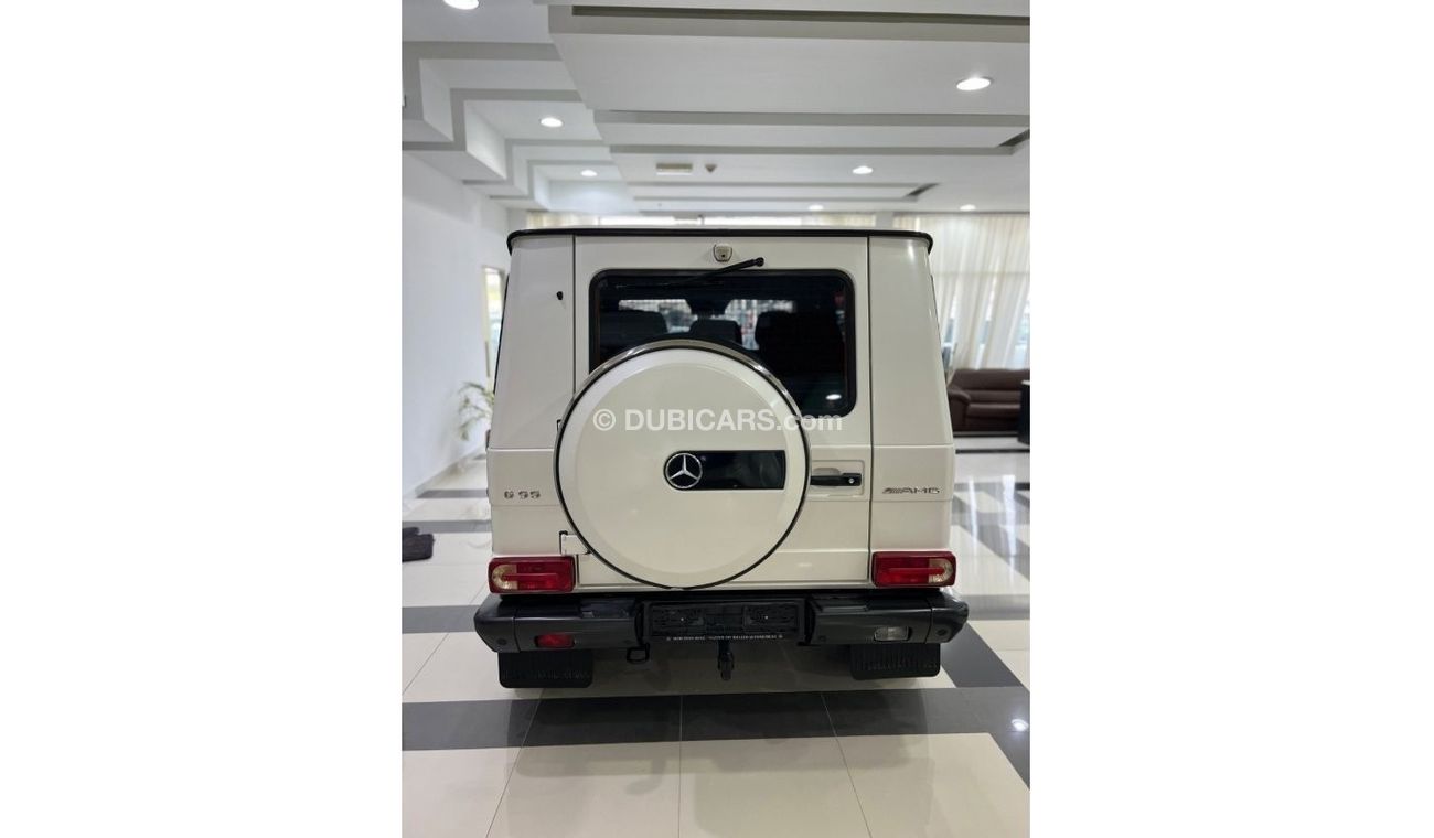 Mercedes-Benz G 55 AMG Mercedes benz G55 MODEL 2011 GCC SPECIFICATIONS