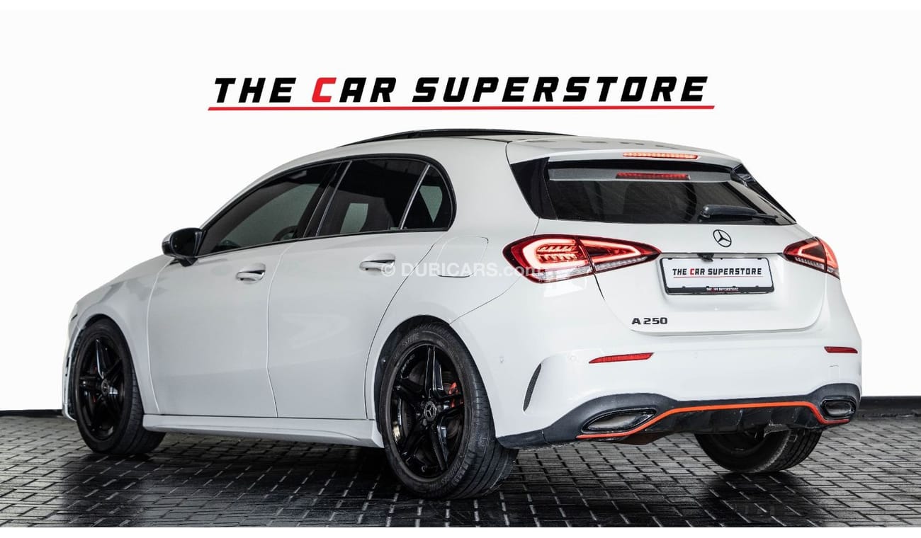 Mercedes-Benz A 250 std 2.0L (221 HP)