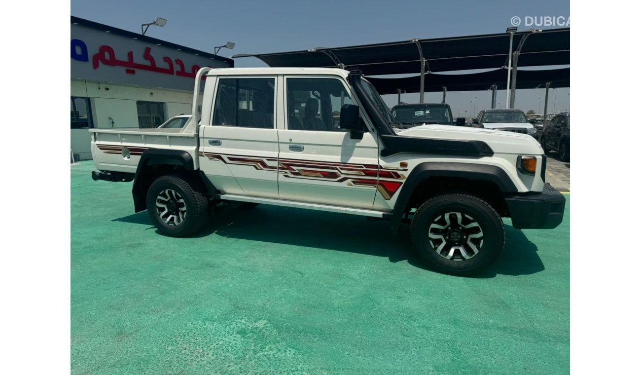 تويوتا لاند كروزر بيك آب 2.8L DIESEL DOUBLE CAB FULL OPTION A/T 2024 GCC