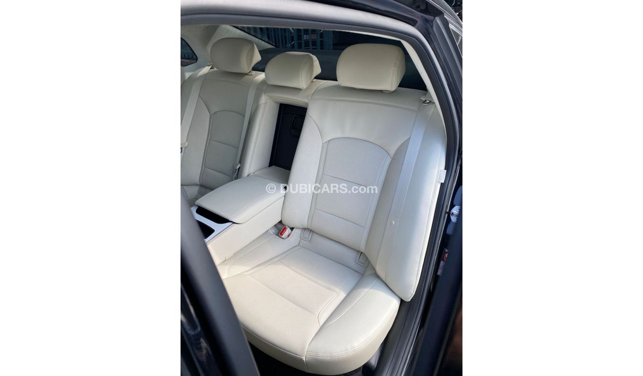 Hyundai Grandeur HYUNDAI GRANDEUR 2023 /2.5L/FULL OPTION /CALLIGRAPHY/KOREA SPECS /CLEAN TITLLE