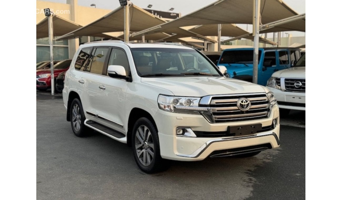 Toyota Land Cruiser Toyota Land Cruiser 2017 VXR LHD v8 petrol