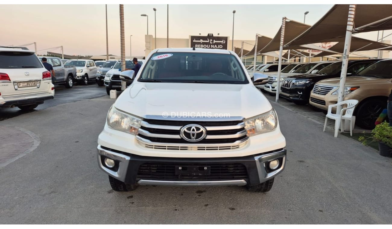 Toyota Hilux Toyota Hilux 2016 GL 2.7L Double Cab Utility 4WD clean car no any work required just buy and drive a