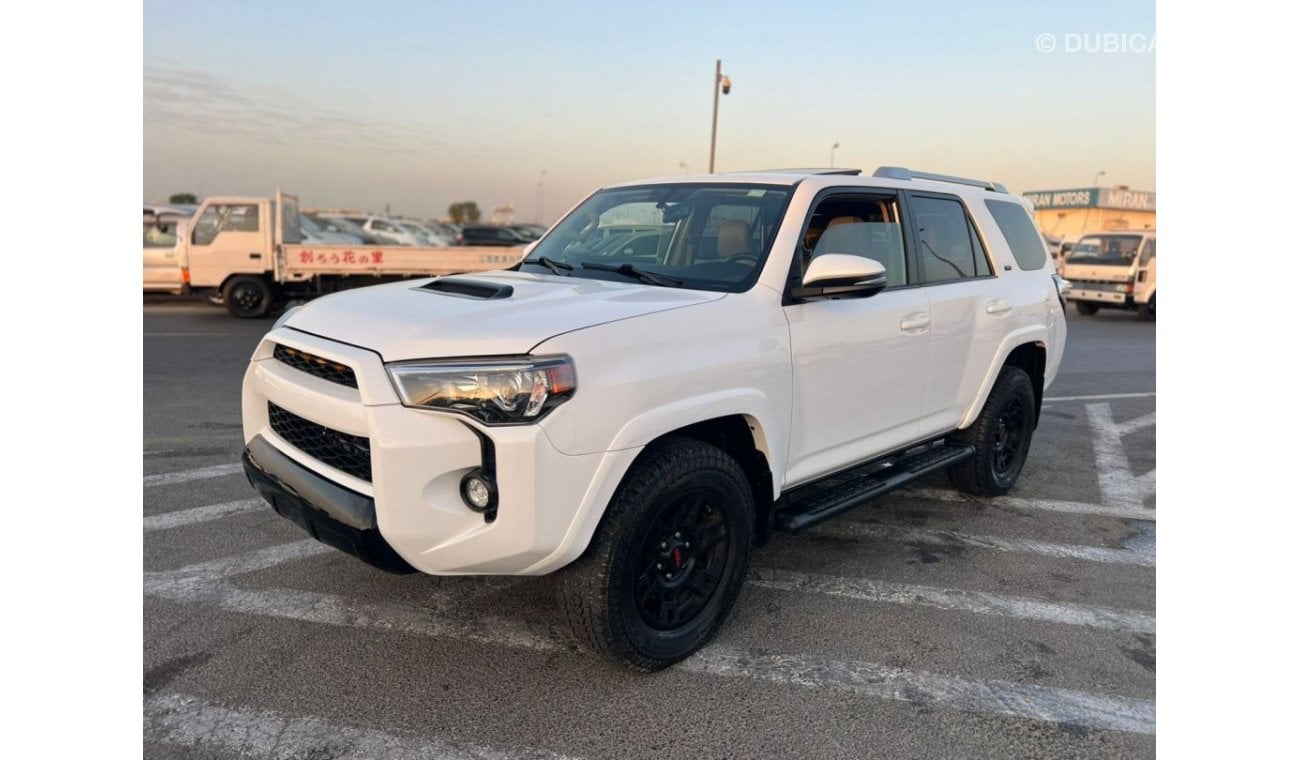 تويوتا Runner4 2018 Toyota 4runner, Sr5 Premium 4.0L V-6 DOHC, VVT- Leather & Electric  Seats - Sunroof