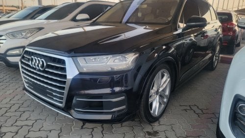 أودي Q7