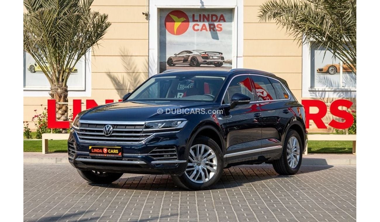 فولكس واجن طوارق Atmosphere 3.0L Volkswagen Touareg 2023 GCC under Agency Warranty and Service Contract with Flexible