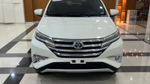 تويوتا راش Toyota rush 2023 _1.5 first owner under warranty