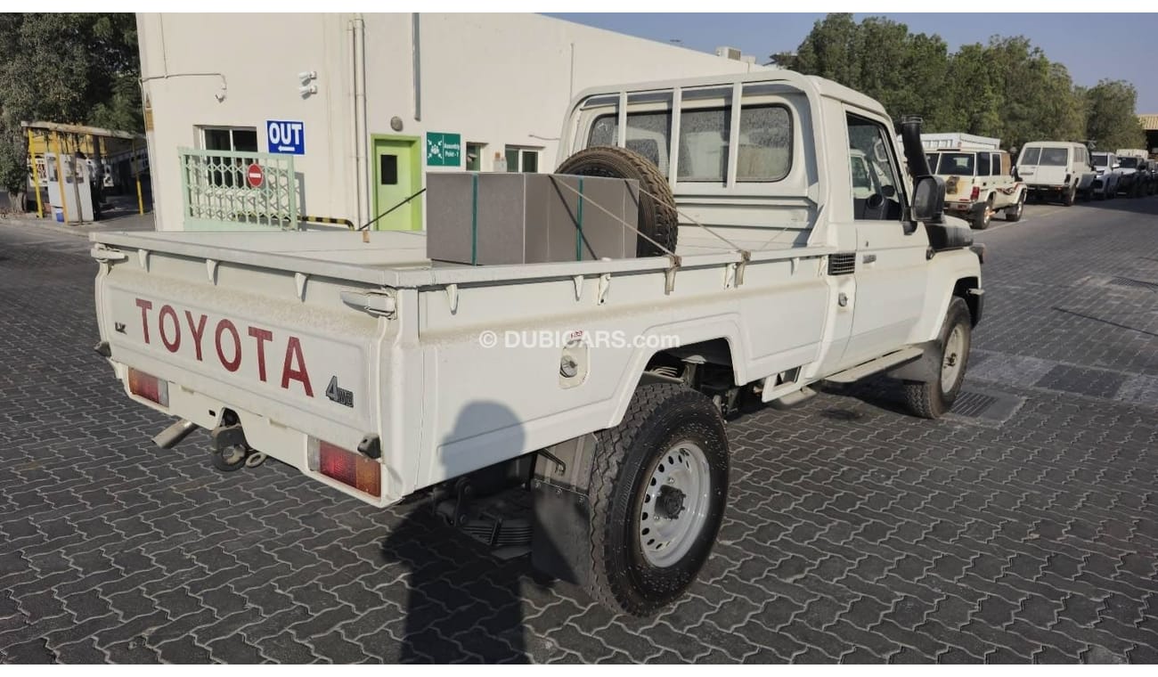 تويوتا لاند كروزر بيك آب 79 Single Cab 2.8L Auto Diesel