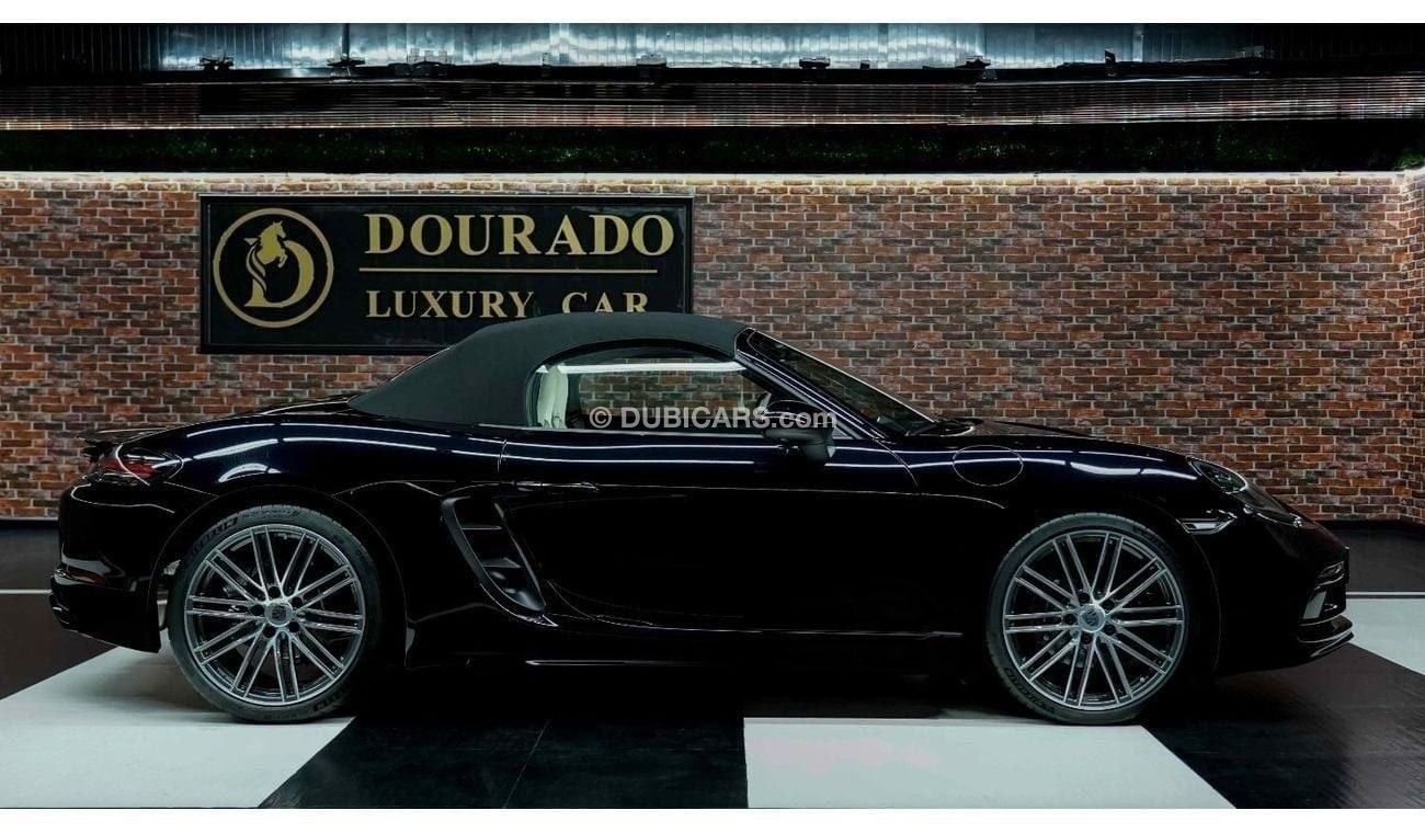 بورش بوكستر 718 | Brand new | 2023 | Onyx Black | Full Option