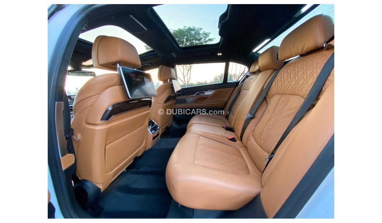 BMW 740Li Exlusive Luxury FULL OPTION - GCC SPECS