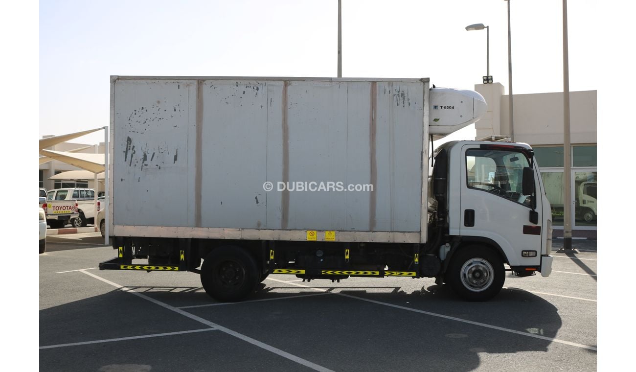 Isuzu NPR WITH THERMO KING T-600R FREEZER AND INSULATED BOX