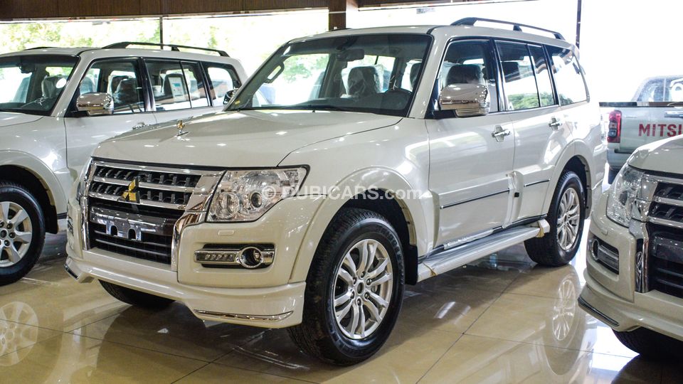 Mitsubishi pajero signature edition