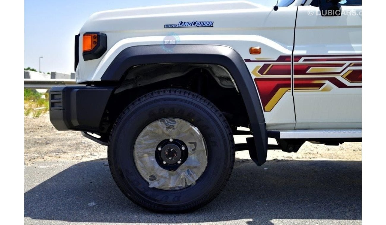 Toyota Land Cruiser Hard Top 76 4.0L Petrol Manual