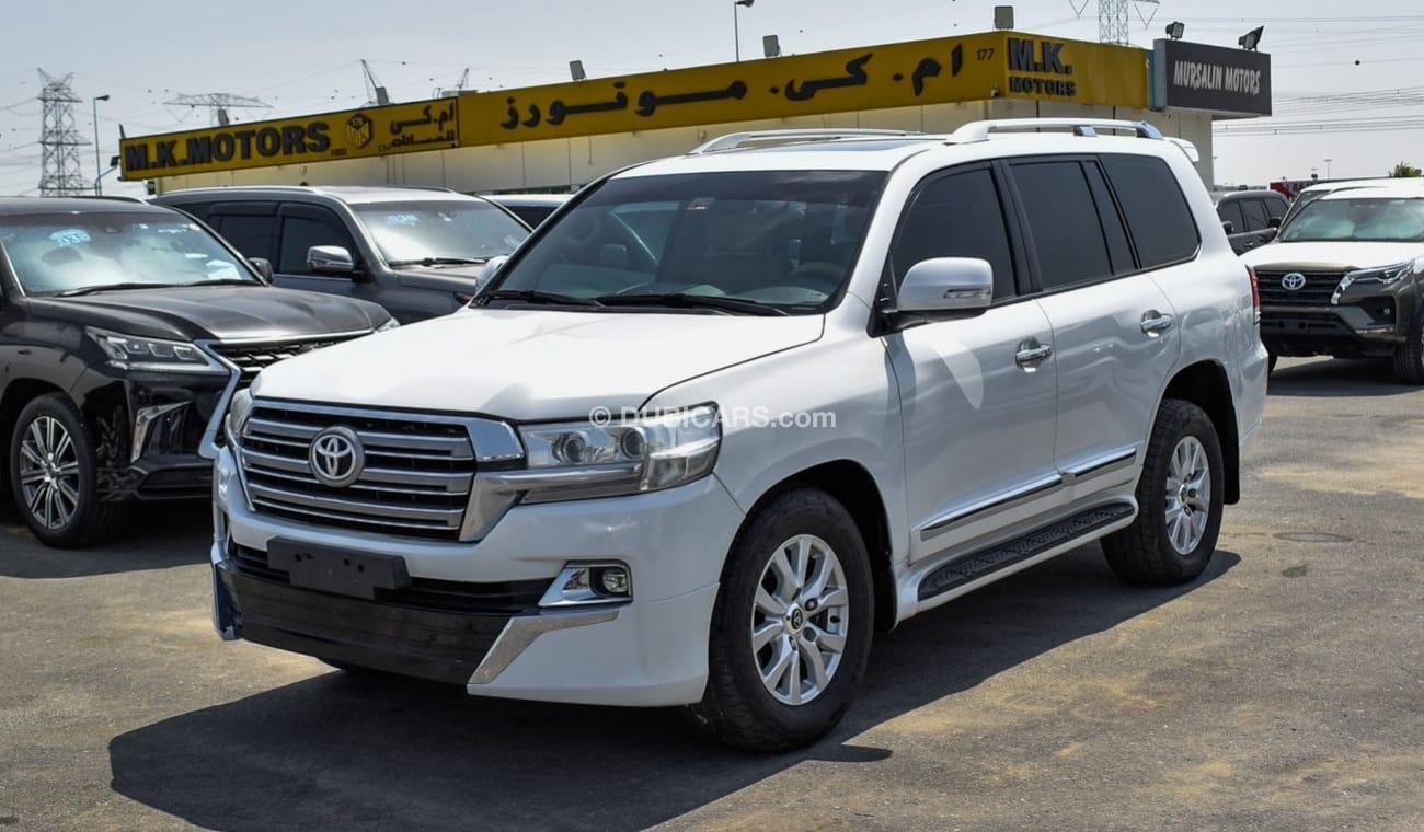 Toyota Land Cruiser GXR V8 With 2021 Body Kit