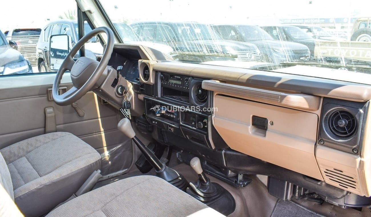 Toyota Land Cruiser Hard Top V6