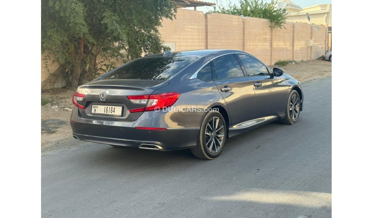 هوندا أكورد LX Sport 1.5L