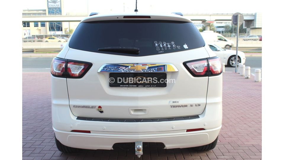 Used Chevrolet Traverse LTZ 2014 for sale in Dubai 590821