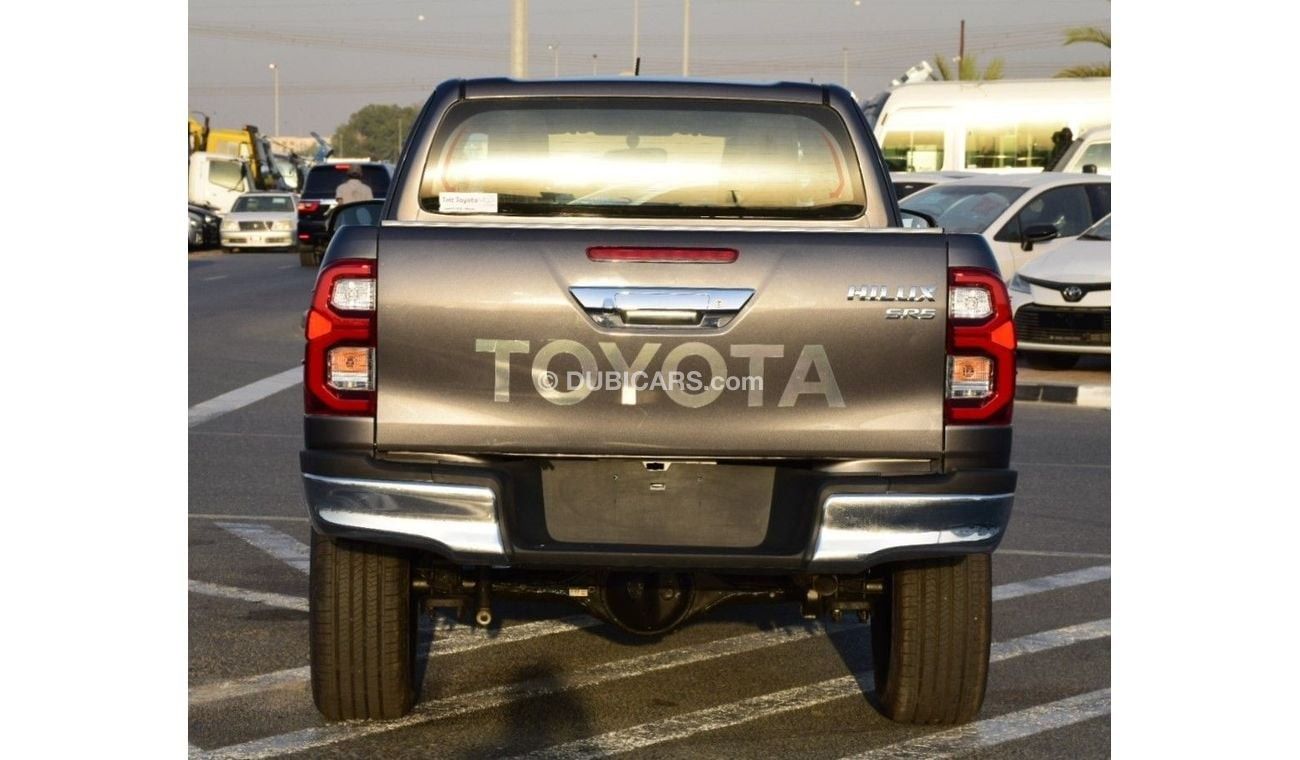 تويوتا هيلوكس 2017 Toyota Hilux Pick-Up, 2dr Single Cab Utility, 2.8L 4Cyl Diesel, Manual, Four wheel, Right hand 