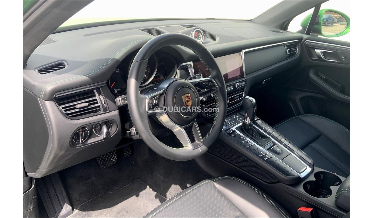 Porsche Macan Standard+ & Sport Chrono Package