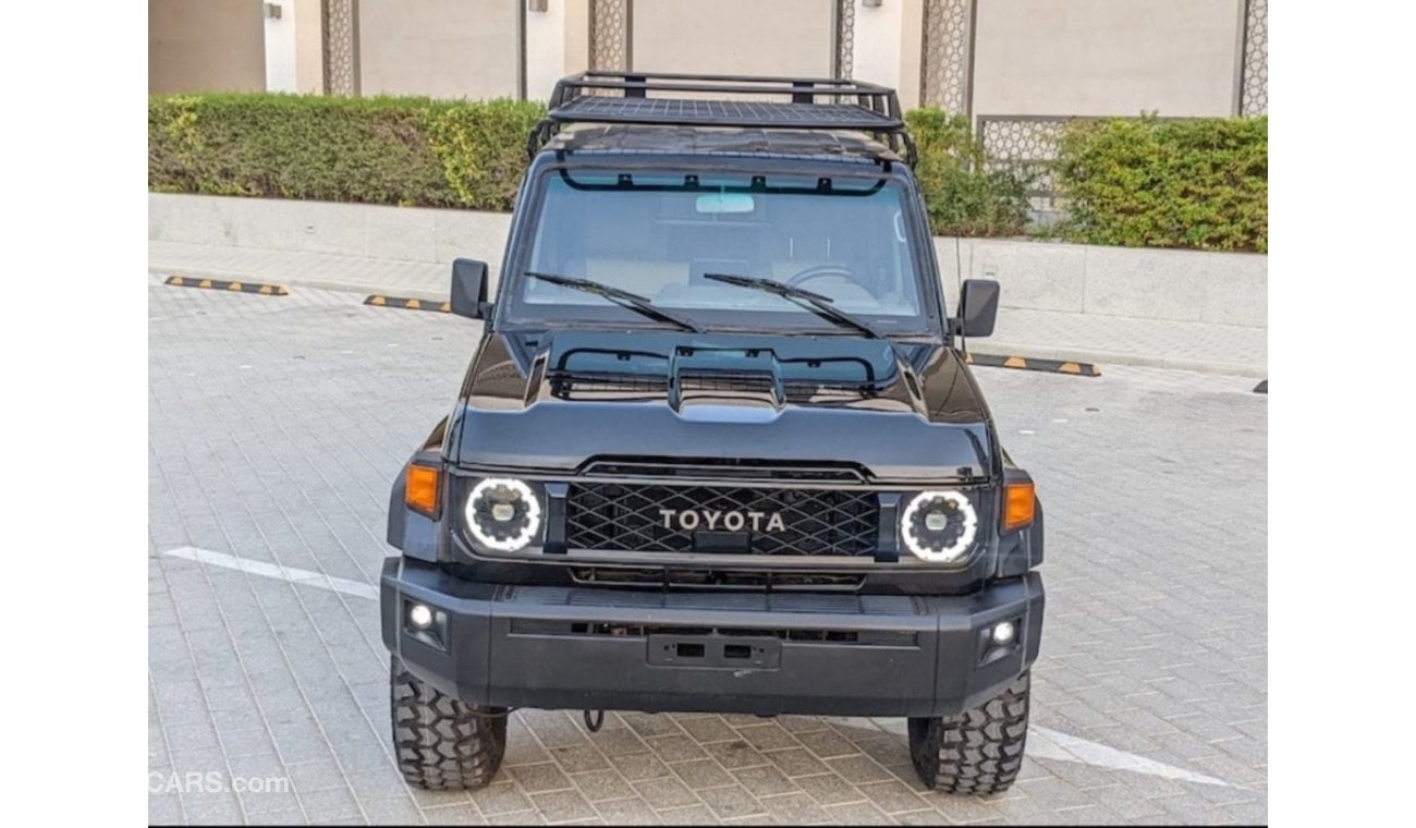 تويوتا لاند كروزر بيك آب Toyota Land Cruiser pickup 2013 petrol LHD