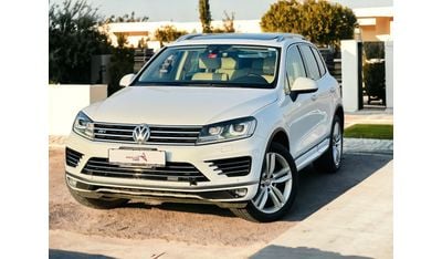 فولكس واجن طوارق R-Line 3.0L AWD AED 1,380 PM | VOLKSWAGEN TOUAREG 3.6L V6 | GCC |MINT CONDITION | 0% DOWNPAYMENT