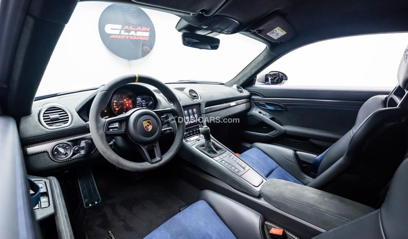 Porsche 718 Cayman GT4 RS Weissach 2022 - GCC - Under Warranty