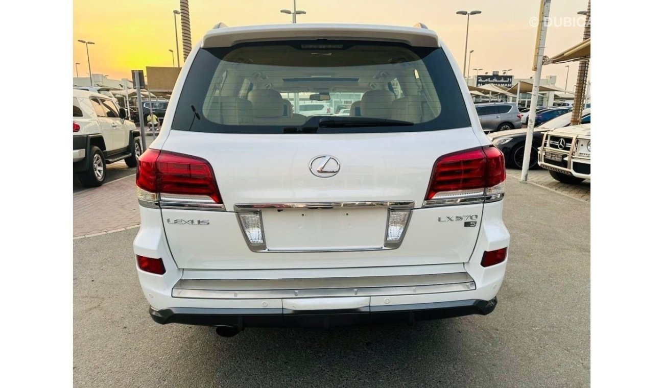 Lexus LX570