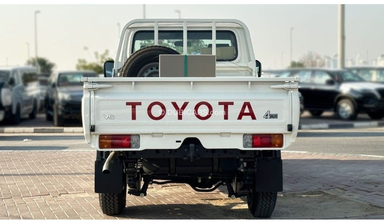 Toyota Land Cruiser Pick Up Toyota Land Cruiser Pick up LC79 SC 4.2D MT MY2024 – White