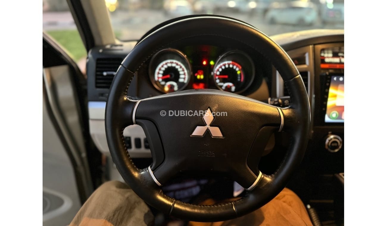 ميتسوبيشي باجيرو Mitsubishi pajero 2015 model v6 LHD