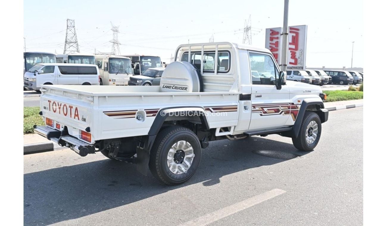 تويوتا لاند كروزر بيك آب TOYOTA LAND CRUISER LC79 S/C MODEL 2024 GCC 4.0L