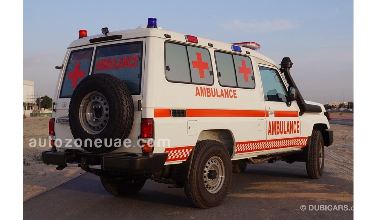 تويوتا لاند كروزر هارد توب Ambulance