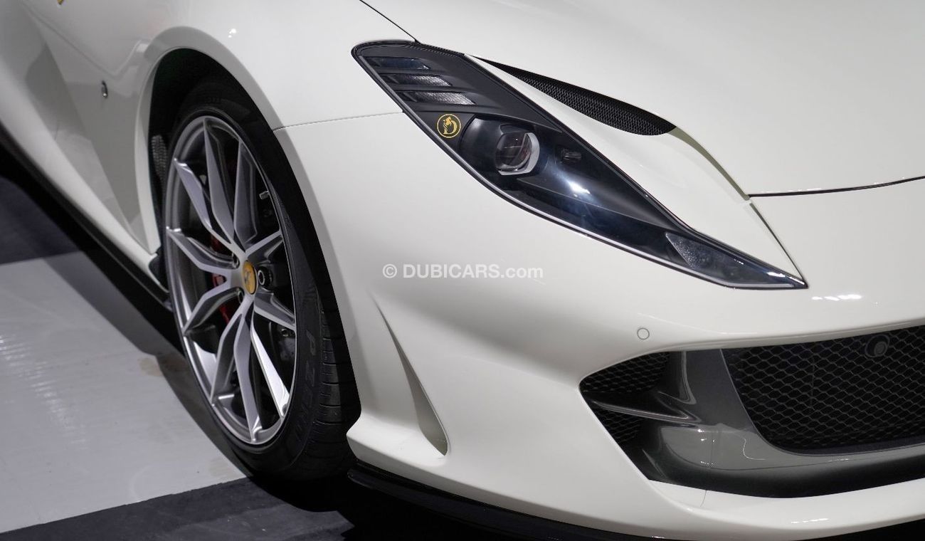 فيراري 812 GTS | 2022 | Bianco Avus | Full Carbon Fiber | 6.5L V12 | 789 HP