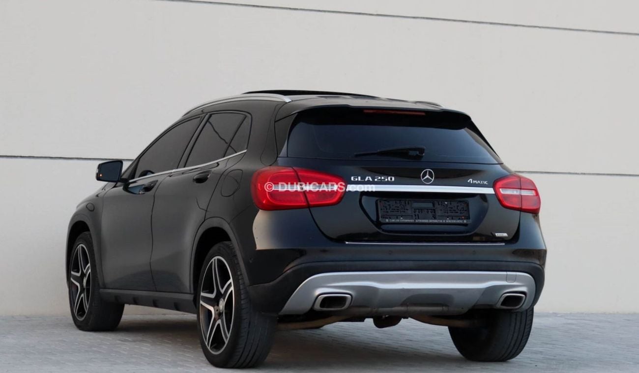 مرسيدس بنز GLA 250 Std 2.0L (211 HP) Mercedes gla 250 2.0L 2015 GCC accident free in excellent condition