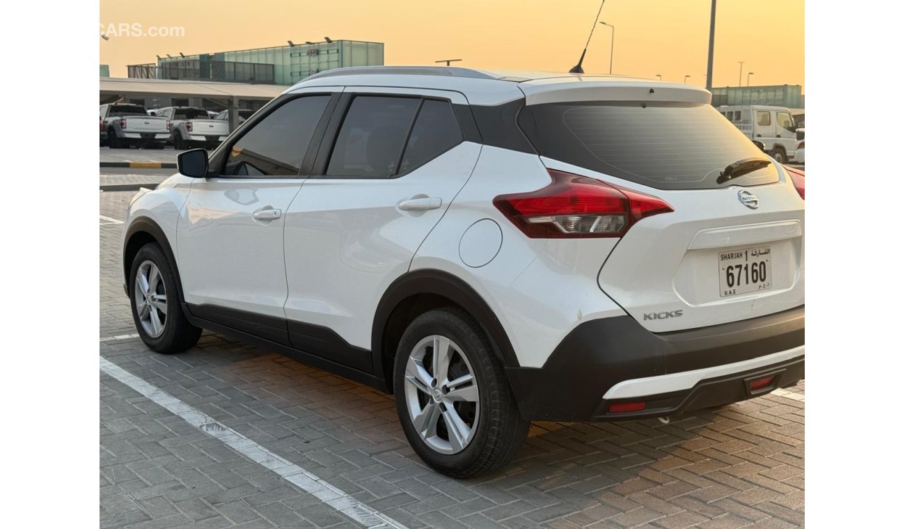 Nissan Kicks S