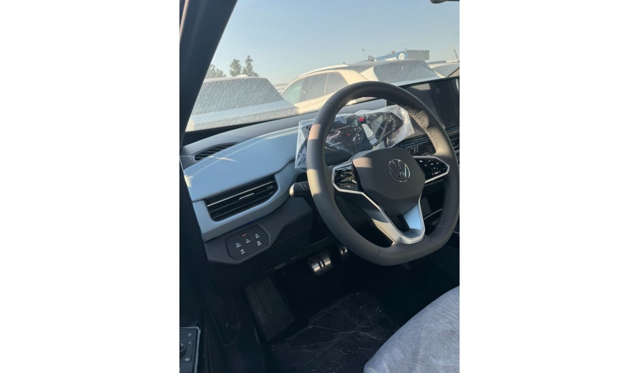 فولكس واجن ID.6 VOLKWAGEN ID6 X FIXED PANORAMIC ROOF