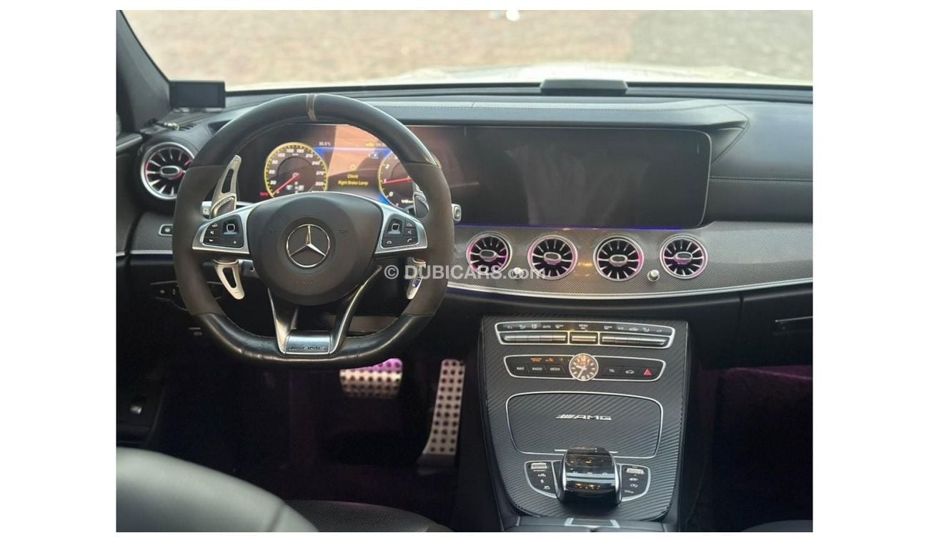 Mercedes-Benz E 63S