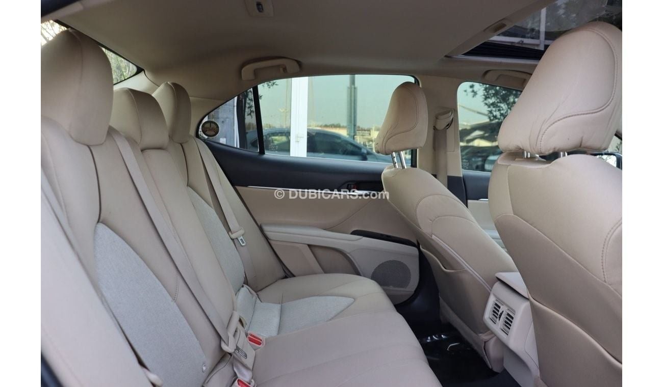 تويوتا كامري SE 2.5L (204 HP) Toyota Camry SE / 2018 / GCC / Original Paint/ Full Service History/ 2018