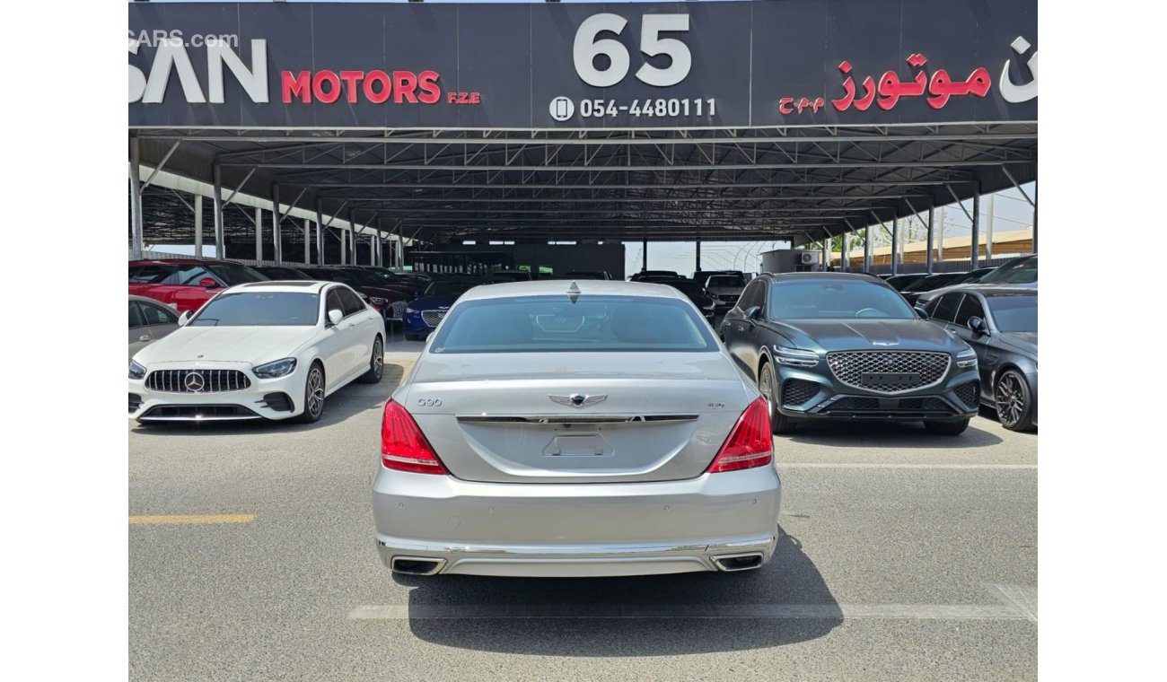 جينيسس G90 ملكي