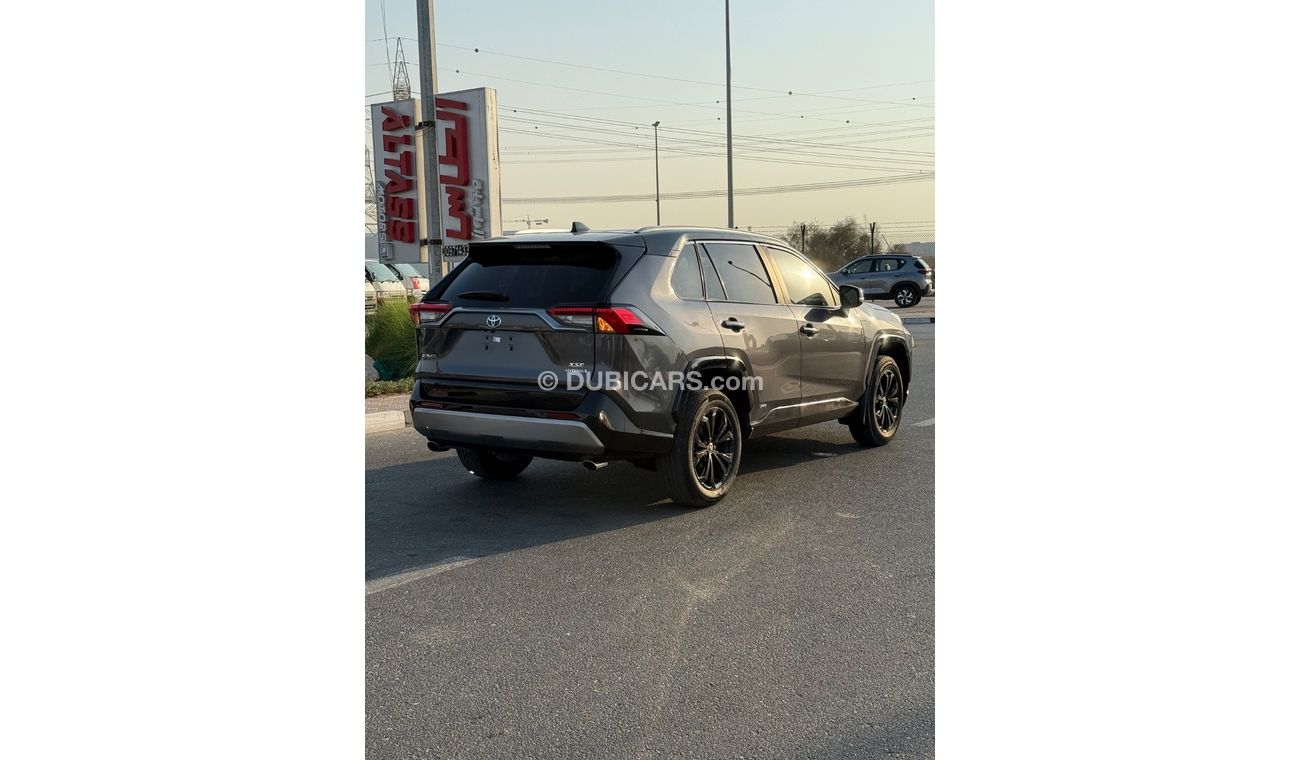 تويوتا راف ٤ RAV4 xse Hybrid 4x4