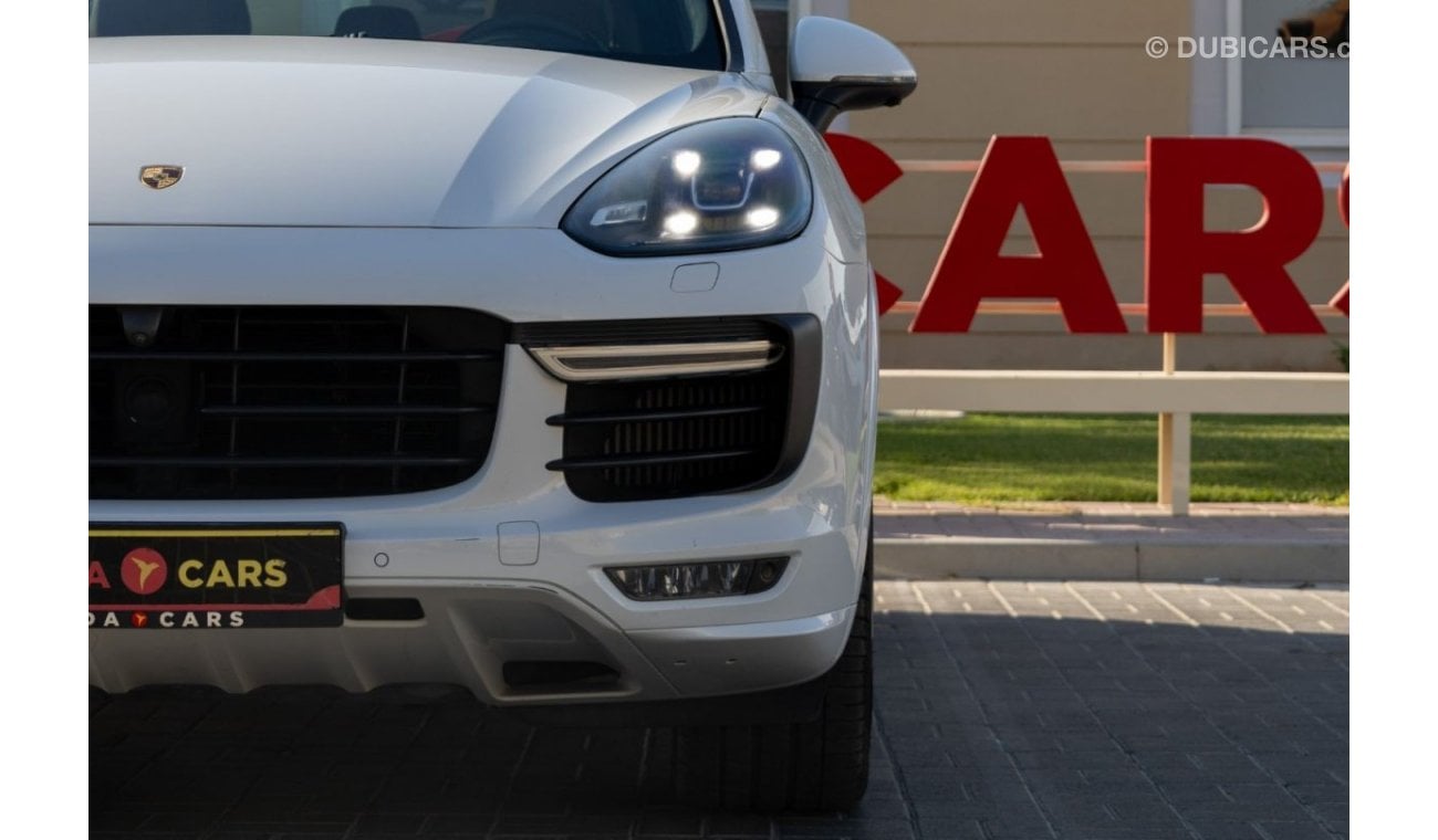 بورش كايان Porsche Cayenne GTS 2016 GCC under Warranty with Flexible Down-Payment.