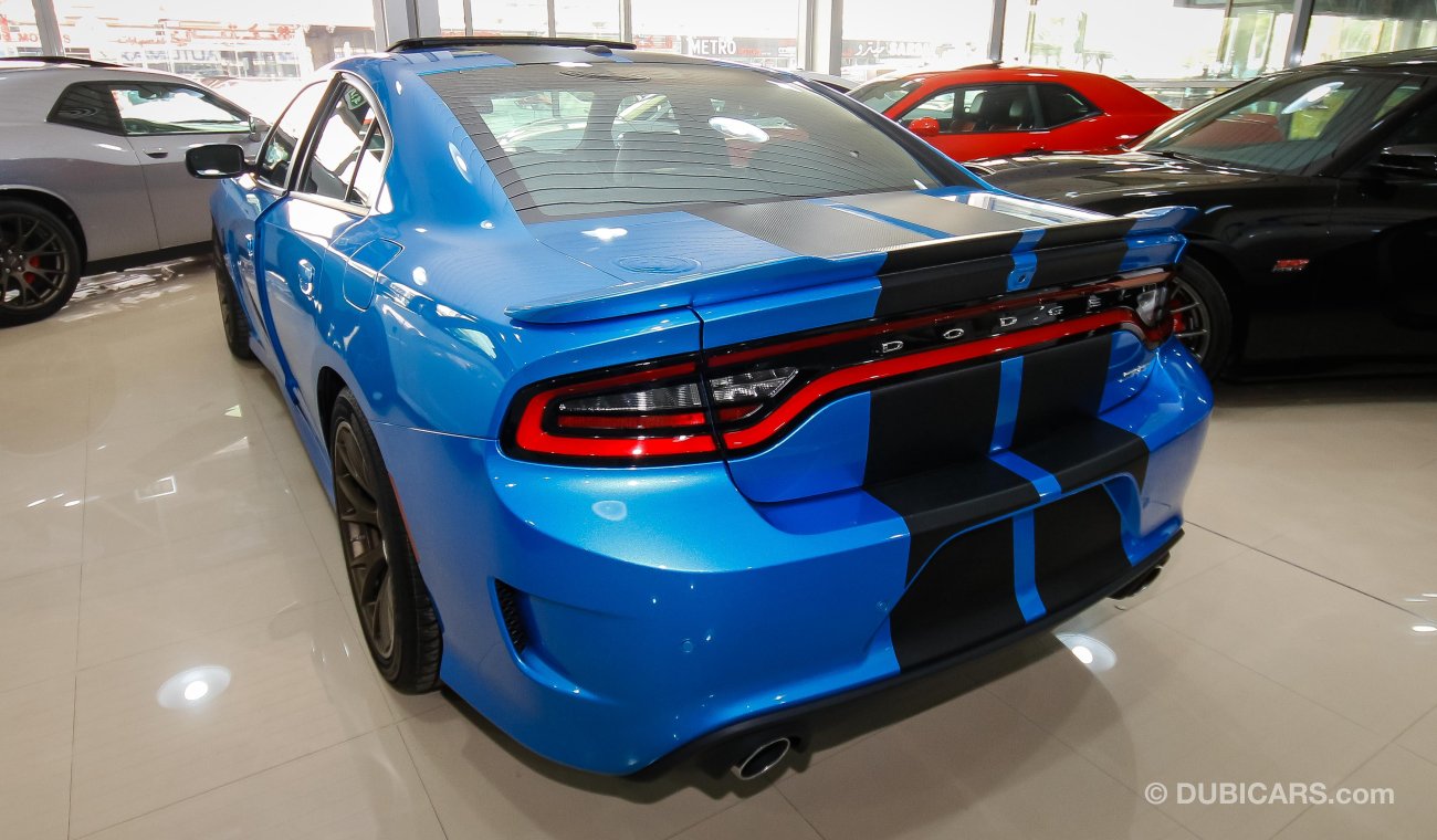 دودج تشارجر Hellcat