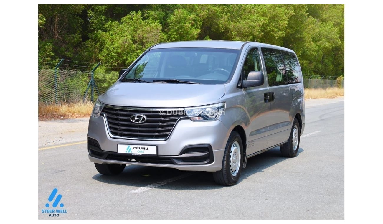 هيونداي H-1 Std GL 2.5L RWD - Petrol Automatic - 9 Seater Passenger Van - Like New Condition - GCC