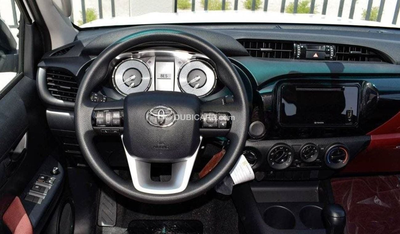 تويوتا هيلوكس Toyota hilux 2.7L petrol A/T MY2024