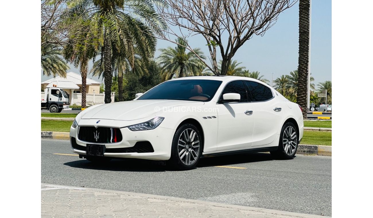 Maserati Ghibli Std MASERATI GHIBLI MODEL 2016 GCC SPACE FULL OPTION 2 KEYS