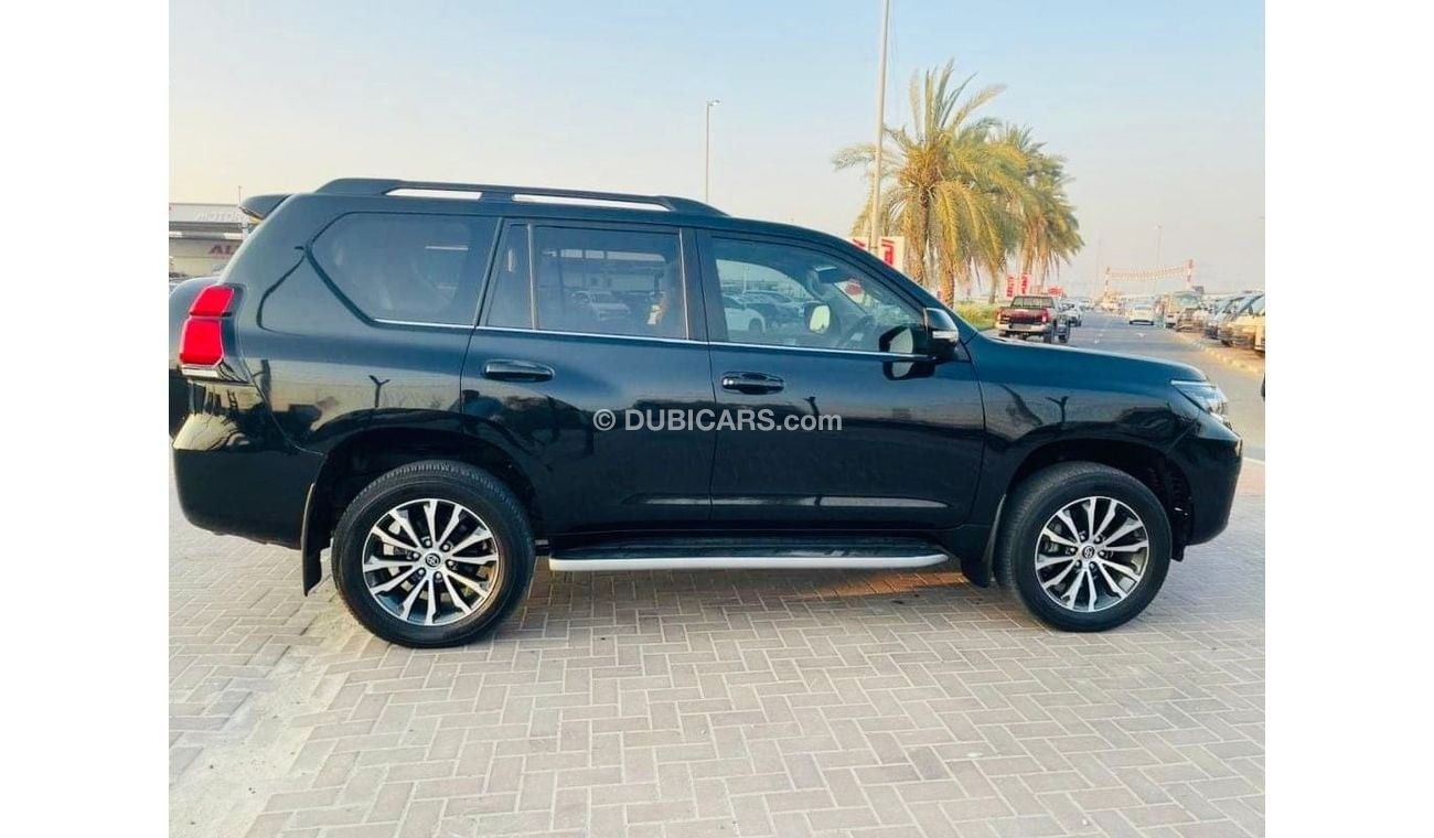 تويوتا برادو Toyota Kakadu prado 2021 full option sunroof. Electric seats . Leather seats. Coolbox. In Excellent