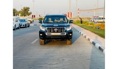 Toyota Prado Toyota prado 2018 VXR Full Option V6 sunroof. Electric seats. Leather seats. Coolbox.