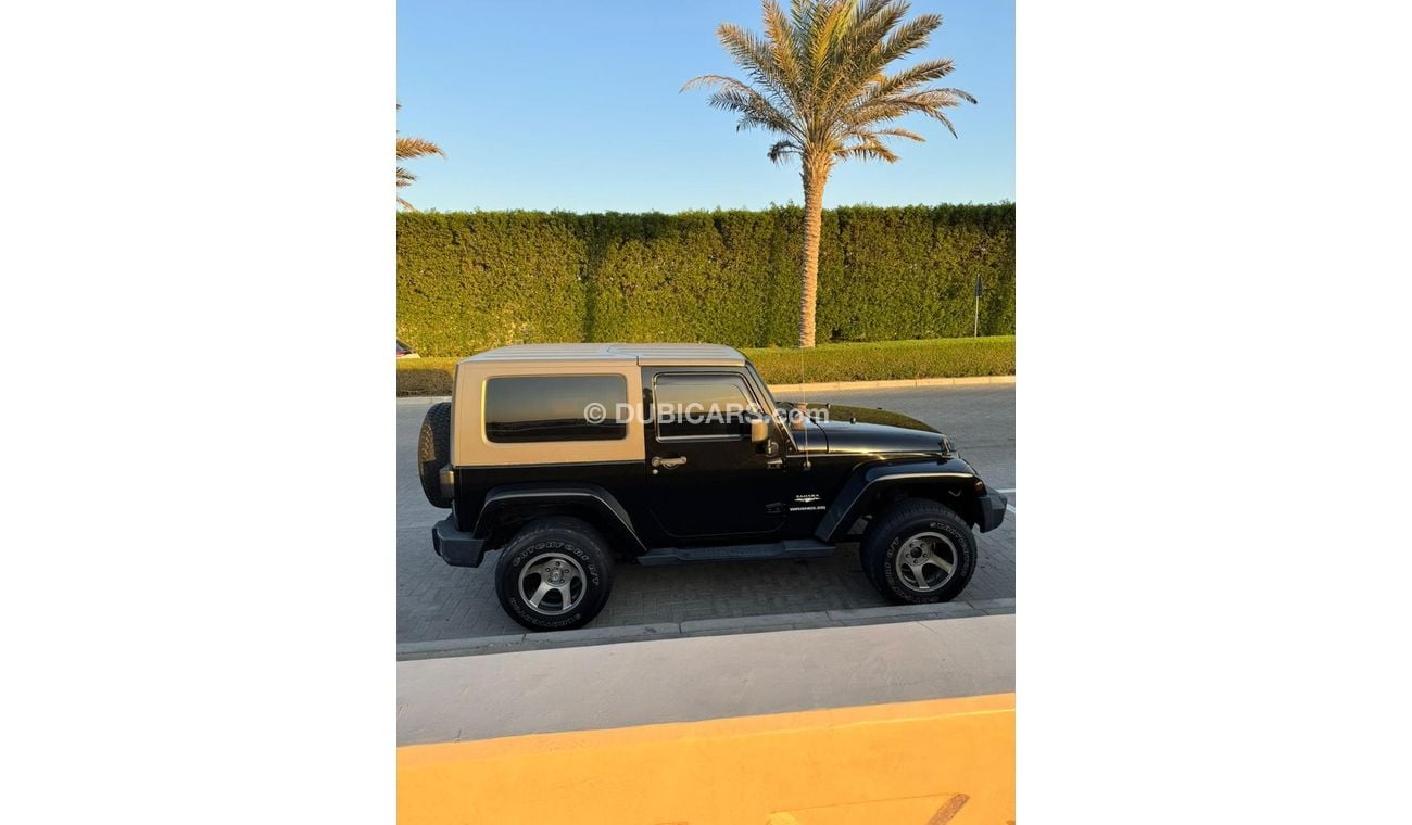 Jeep Wrangler Sahara 3.6L A/T