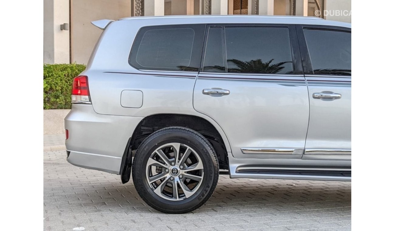 Toyota Land Cruiser 2021 GXR V6 Full Options