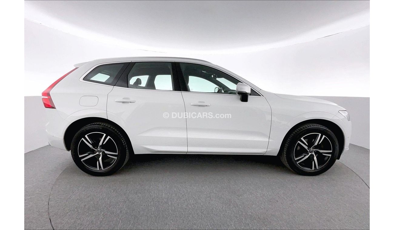 فولفو XC 60 T5 R Design | ضمان مجاني لمدة عام | 0 دفعة أولى