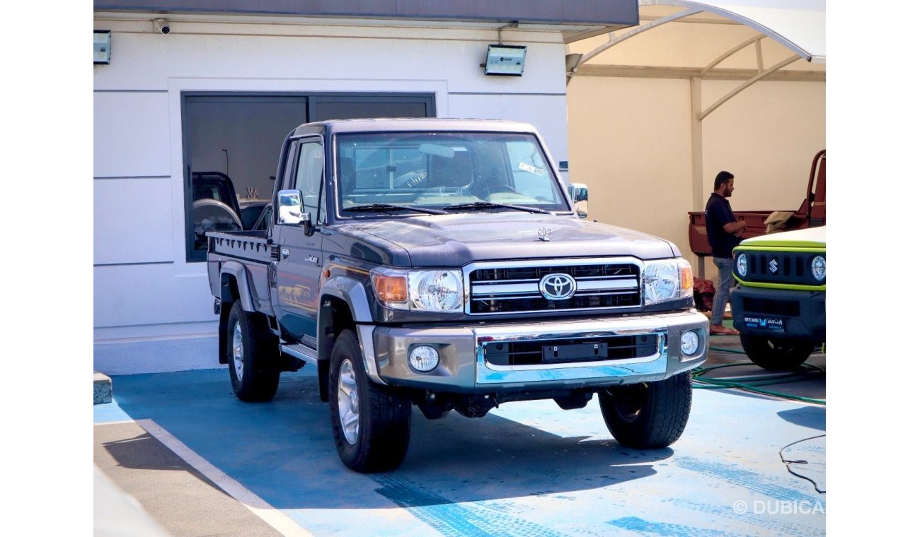 تويوتا لاند كروزر بيك آب 2023 MODEL 79 SINGLE CAB PICKUP LX V6 4.0L PETROL 4WD